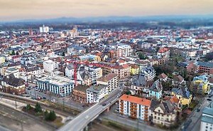 Immobilienwechsel in einer Stadt mit Umzugslogistik