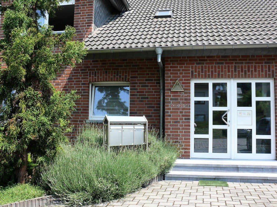 Hauseingang Etagenwohnung Langerwehe