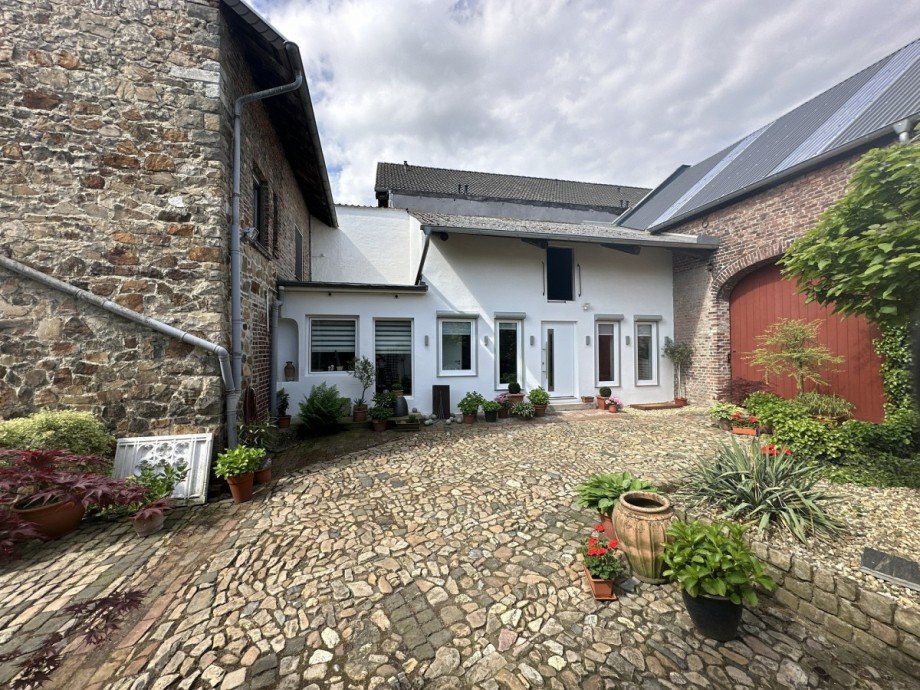 DJI_20240513_110158_686 Haus Inden