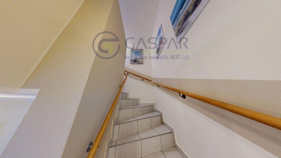 Treppe zum OG Doppelhaush�lfte Kreuzau