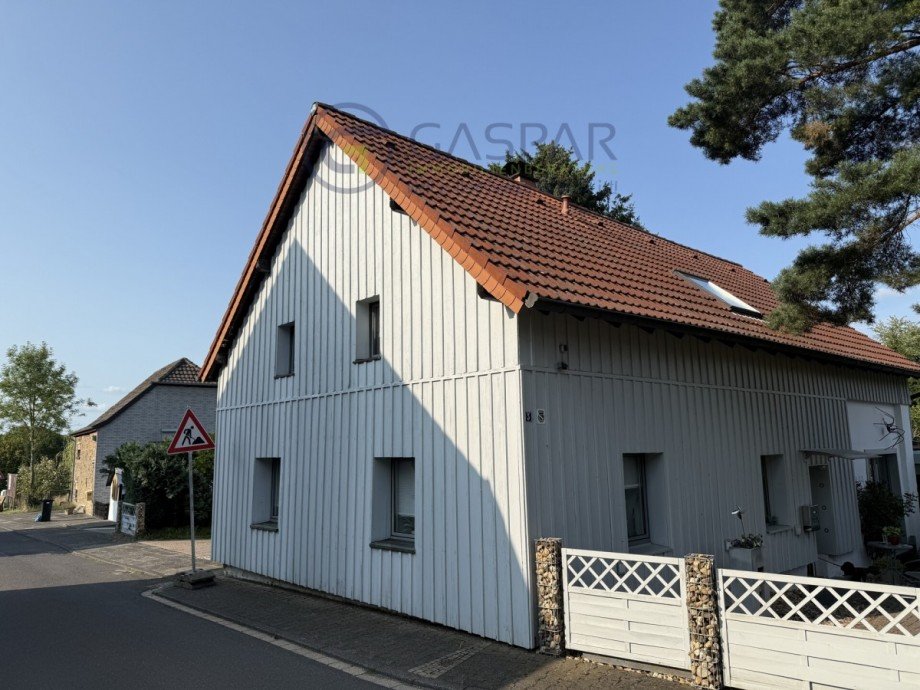 Stra�enansicht Einfamilienhaus H�rtgenwald