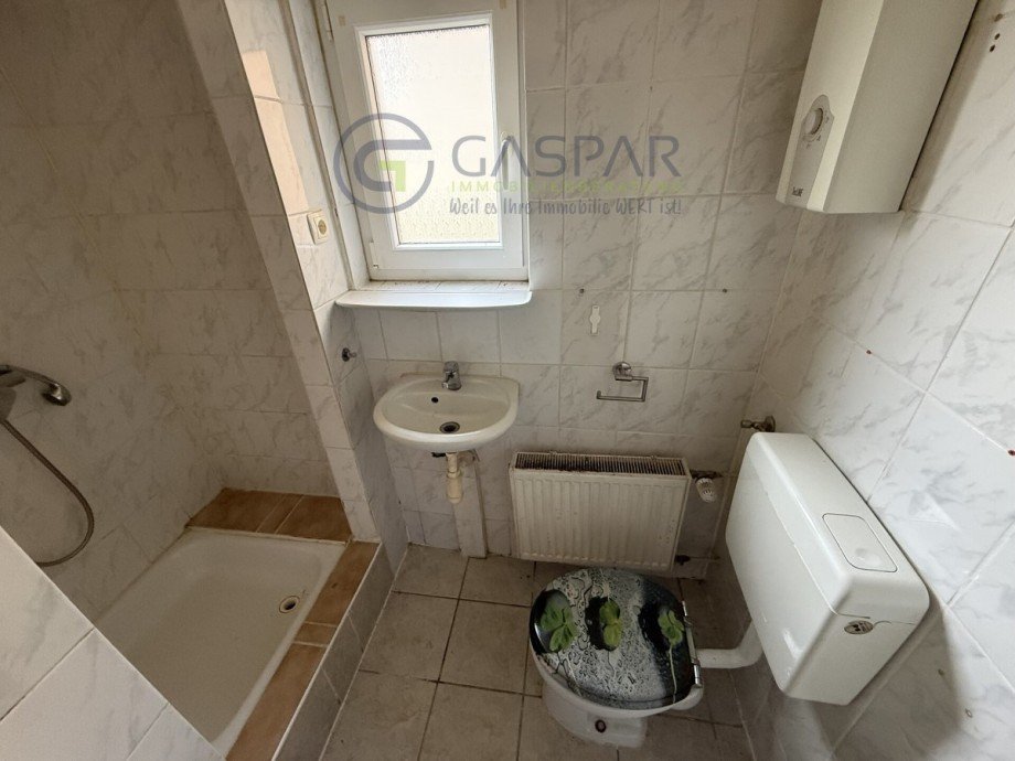 EG Bad Zweifamilienhaus D�ren