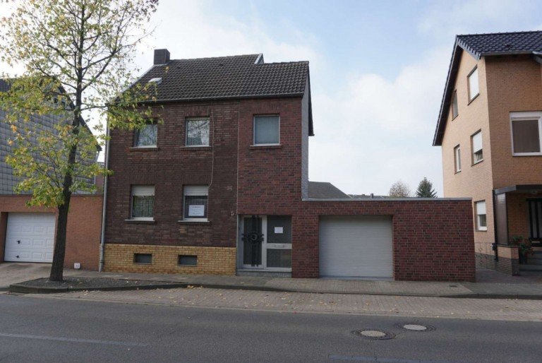 e5e0150c-da05-4a49-a851-0e051df25c86-1261730325 Niederzier Einfamilienhaus Einfamilienhaus zum kleinen Preis mit Modernisierungsbedarf