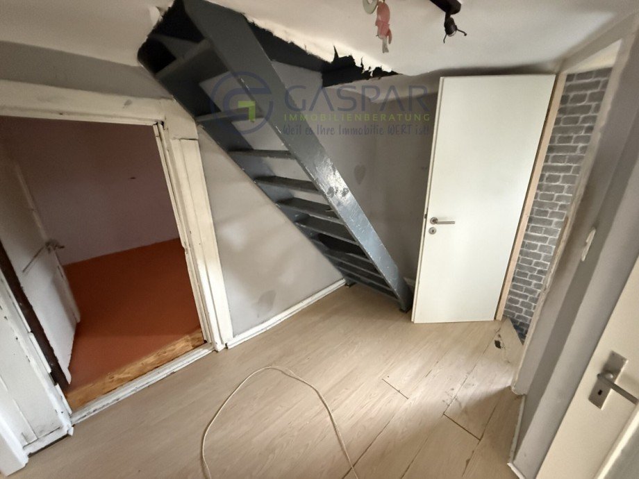 OG Flur Zweifamilienhaus D�ren