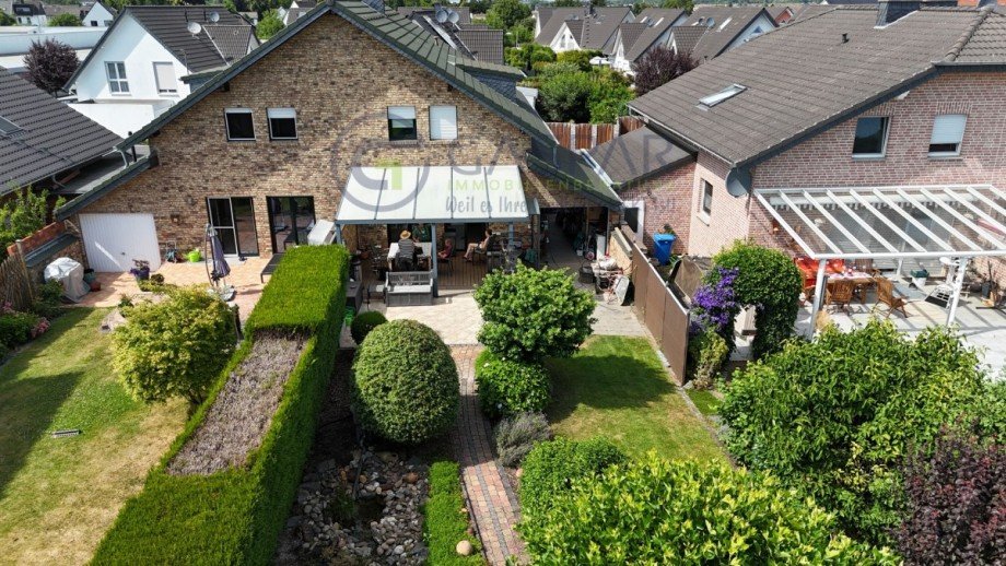 Gartenansicht Doppelhaush�lfte Kreuzau