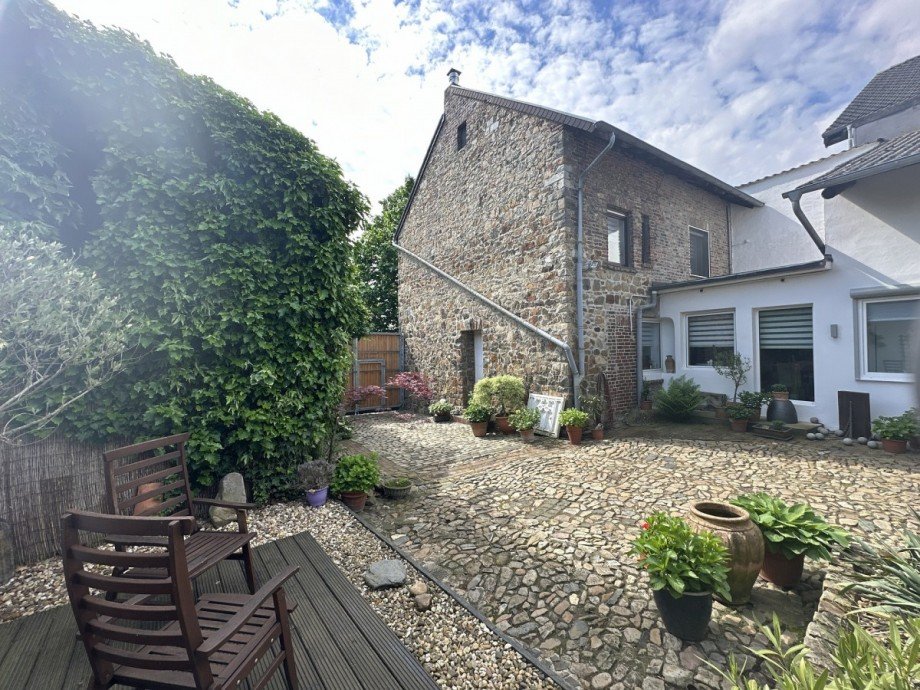 DJI_20240513_110145_695 Haus Inden