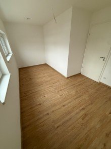 1. Schlafzimmer Modernes Reihenmittelhaus in D�ren mit Garten und KfW 45 Standard