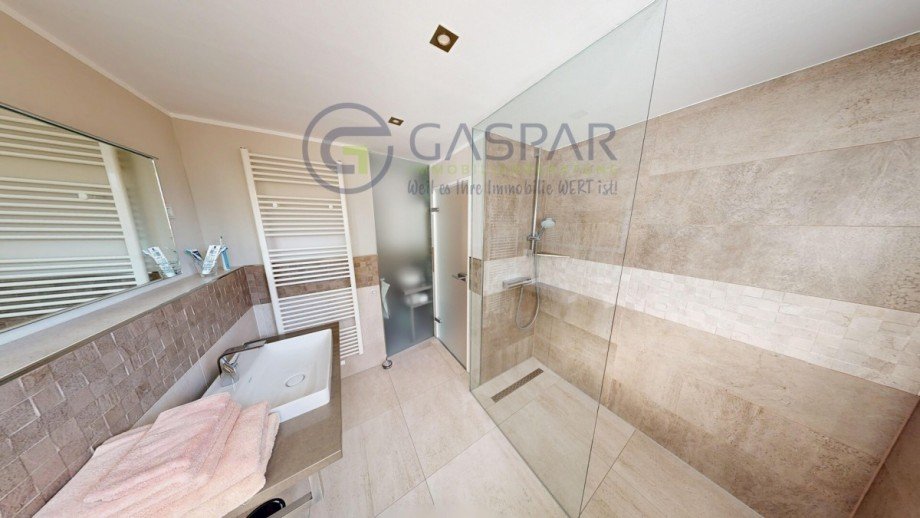 Bad Zweifamilienhaus D�ren