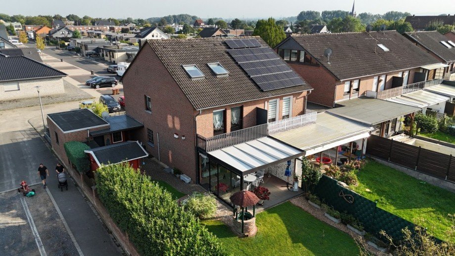 dji_fly_20240905_173554_0118_1726198619679_photo Doppelhaush�lfte Niederzier