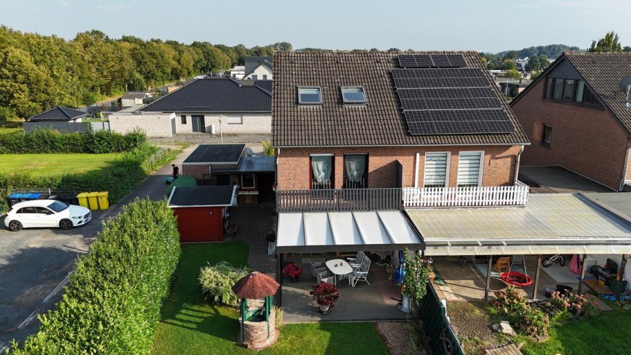 dji_fly_20240905_173544_0117_1726198619751_photo Doppelhaush�lfte Niederzier