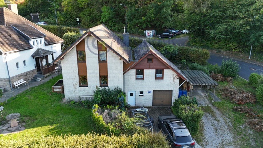 Luftaufnahme Front Einfamilienhaus Heimbach / Hasenfeld