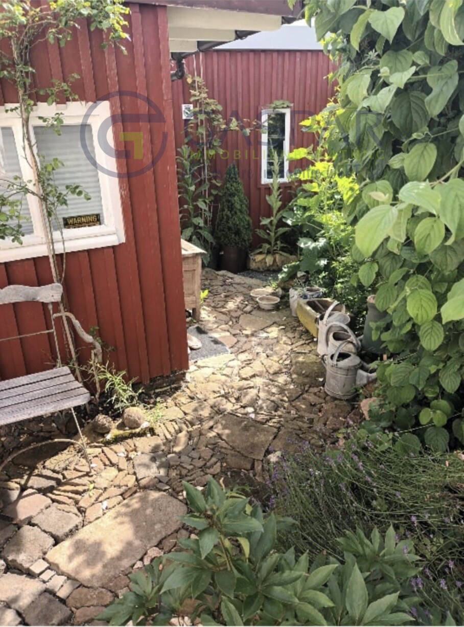 Weg am Haus vorbei Einfamilienhaus H�rtgenwald