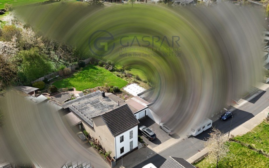 Seitenansicht Drohne Einfamilienhaus D�ren