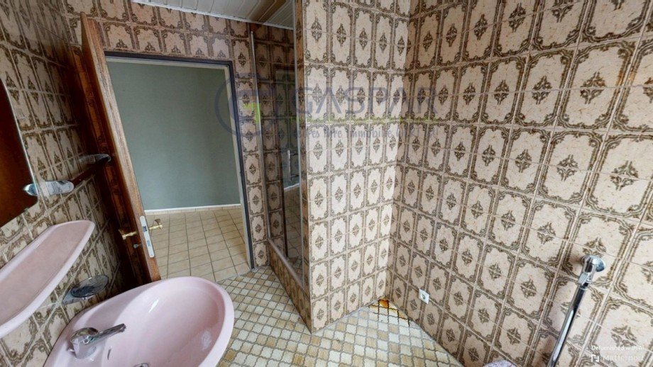 Bad DG Zweifamilienhaus Kreuzau