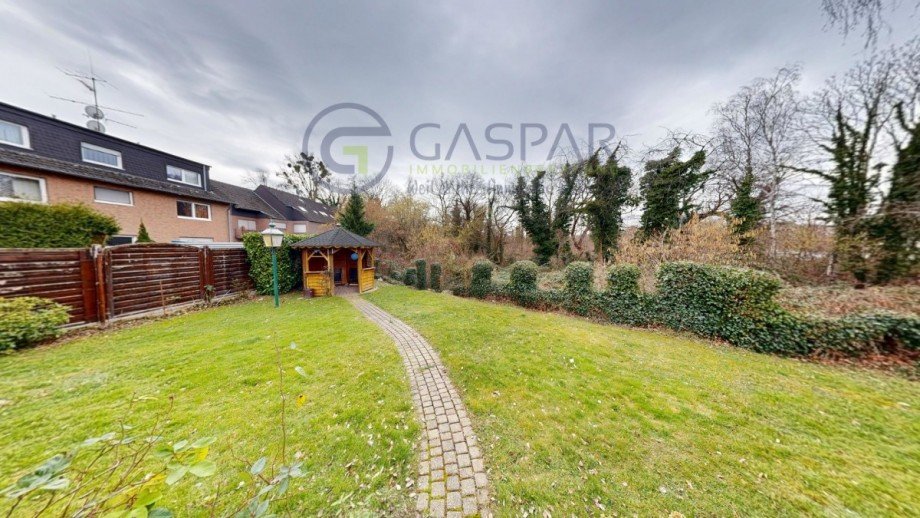 Garten Zweifamilienhaus Kreuzau