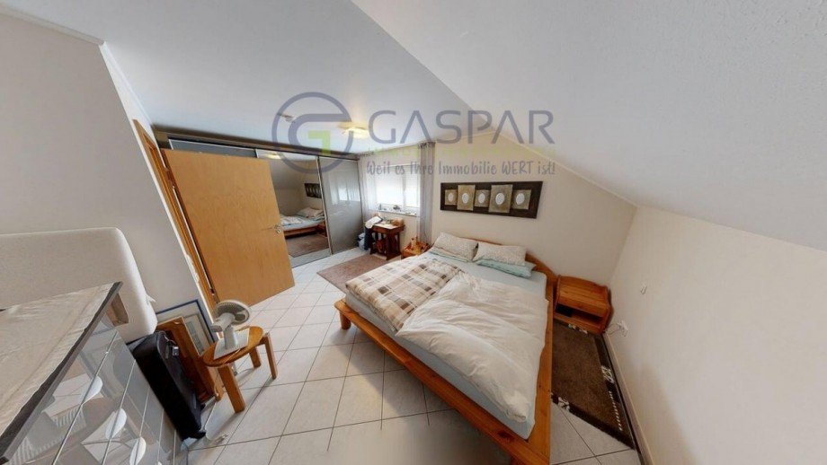 Elternschlafzimmer Doppelhaush�lfte Kreuzau