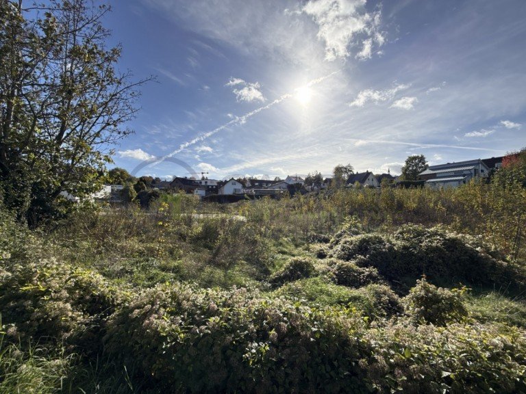 Grundst�ck - Blick Richtung Ortskern Nideggen Grundst�ck 1.711 m� Grundst�ck in Sichtlage Nideggen - Wohnen & Gewerbe, Planung f�r ca. 10 Einheiten