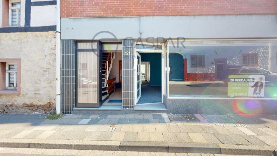 Zugang Gewerbe und Wohnen Haus D�ren