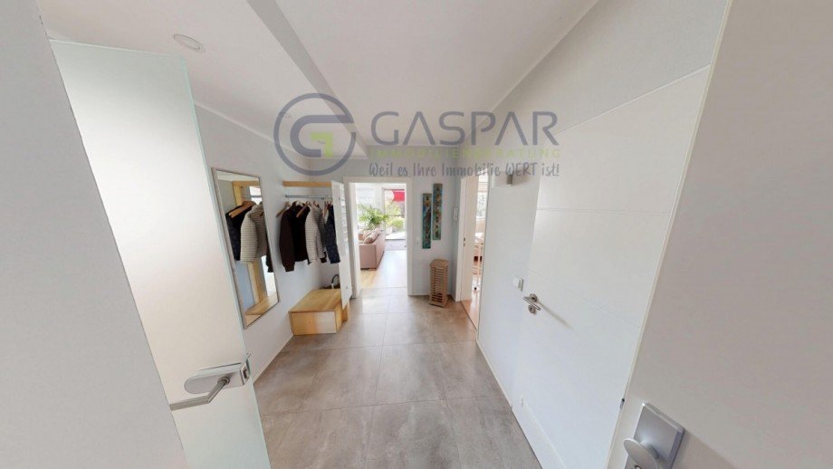 Eingangsbereich EG Wohnung Zweifamilienhaus D�ren