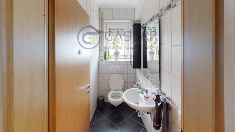 G�ste WC Doppelhaush�lfte Kreuzau