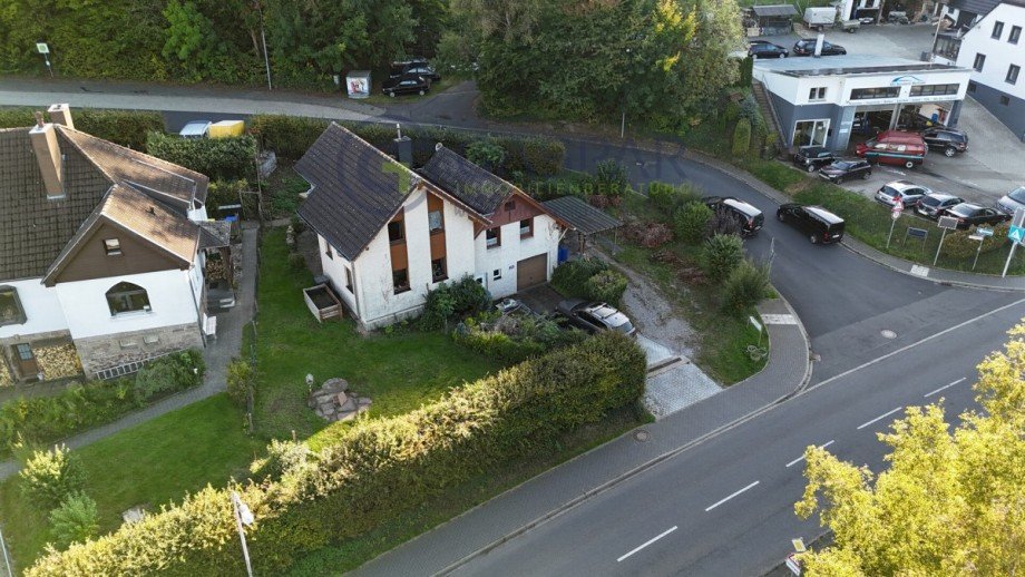 Stra�enansicht Einfamilienhaus Heimbach / Hasenfeld